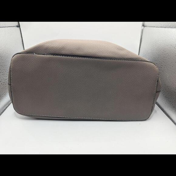 Stylish London Fog Hand Bag - Excellent Condition - Picture 9 of 9